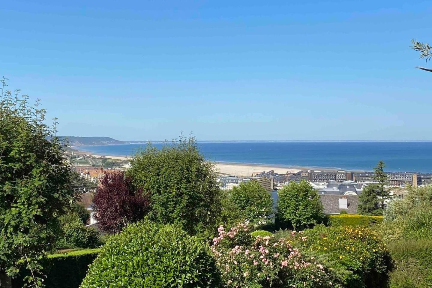 Appartement Avec Terrasse Vue Mer Trouville Sur Mer Екстер'єр фото